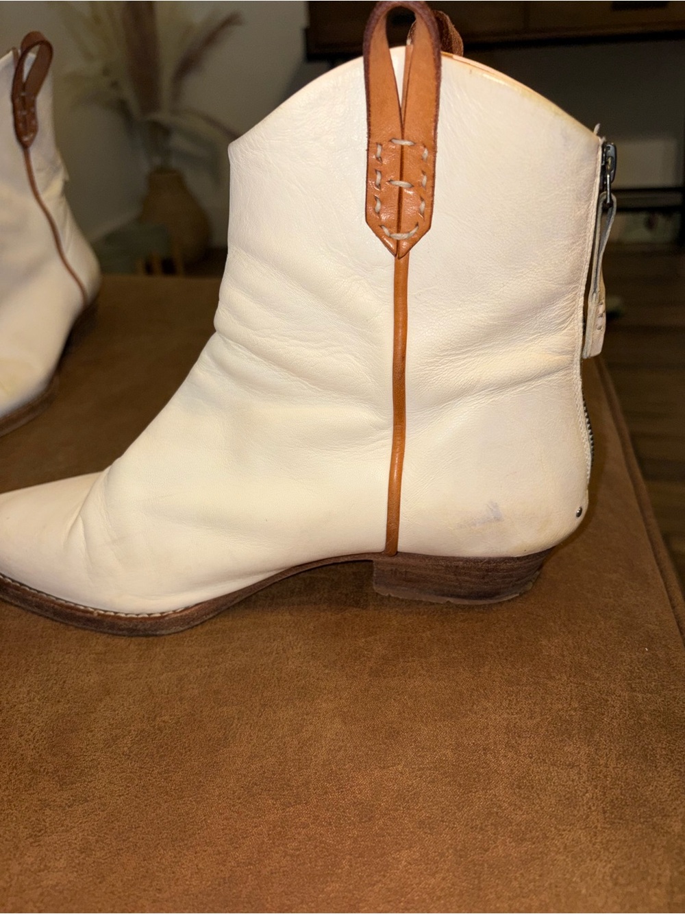 Free People We The Free Wesley White/boneLeather Ankle Boots Size 39 / 9 - Picture 4 of 16
